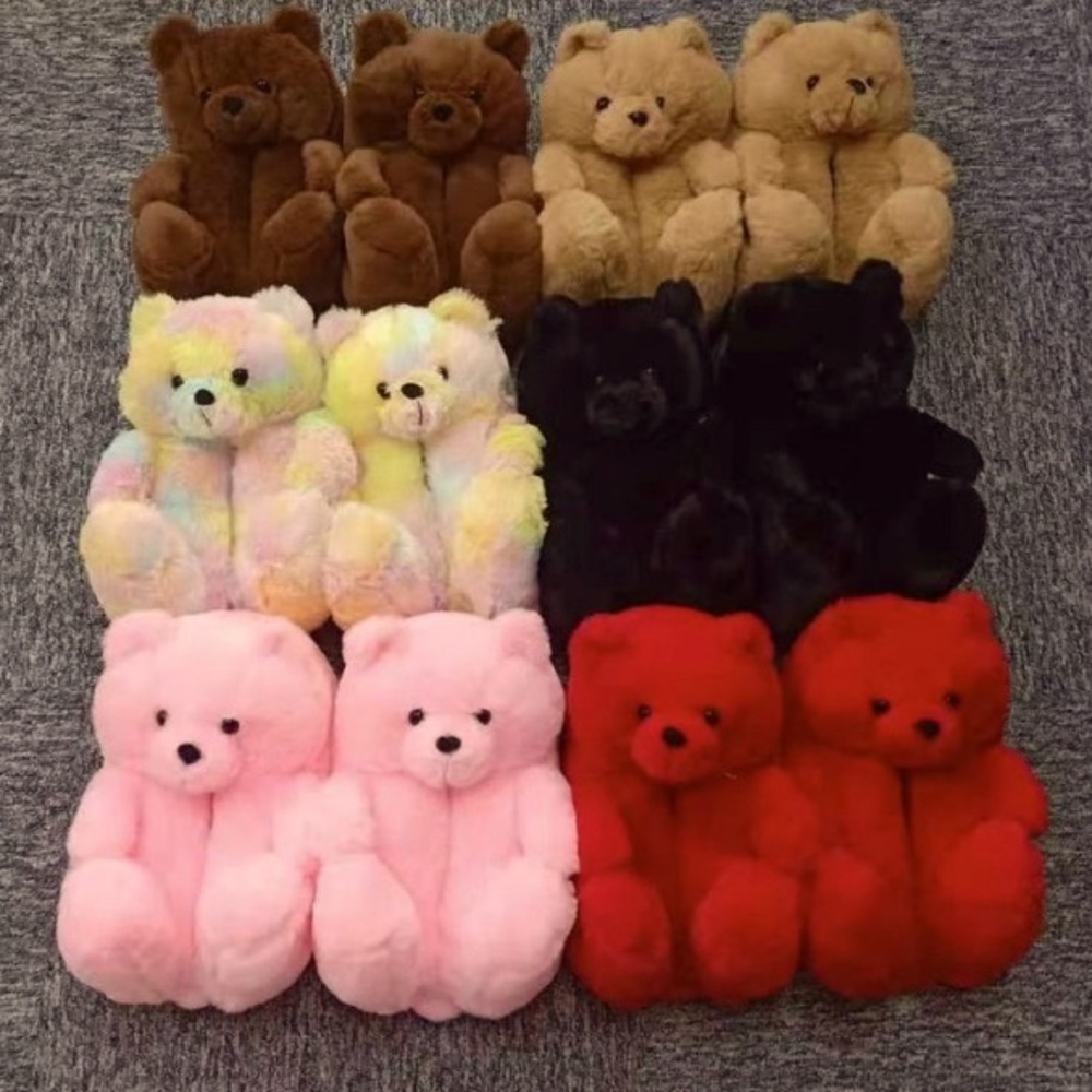 adult slippers size 5 through size 9 thank u for shopping 💕